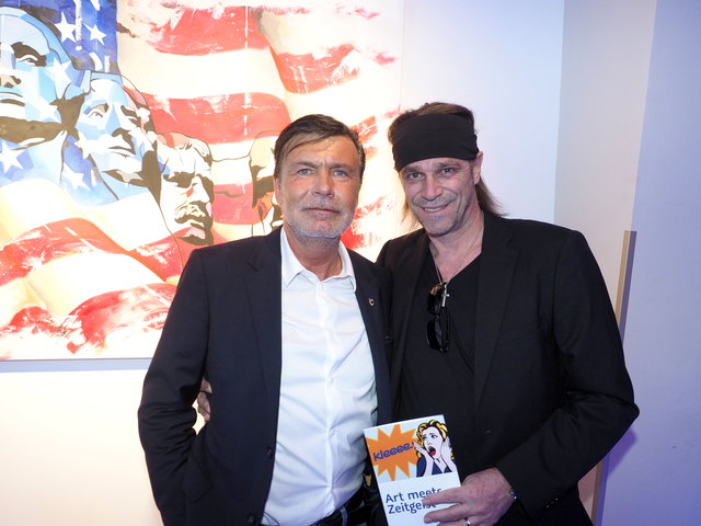 Organisator Michael Holeschofsky und Maler Martin Sonnleitner (vl)