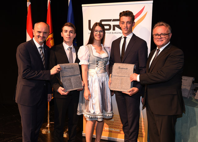 Maturtantenempfang: Bildungsdirektor Mag. Heinz Josef Zitz, Michael Wild, Julia Boandl, Sebastian Kopf und Landeshauptmann Hans Niessl. | Foto: LMS