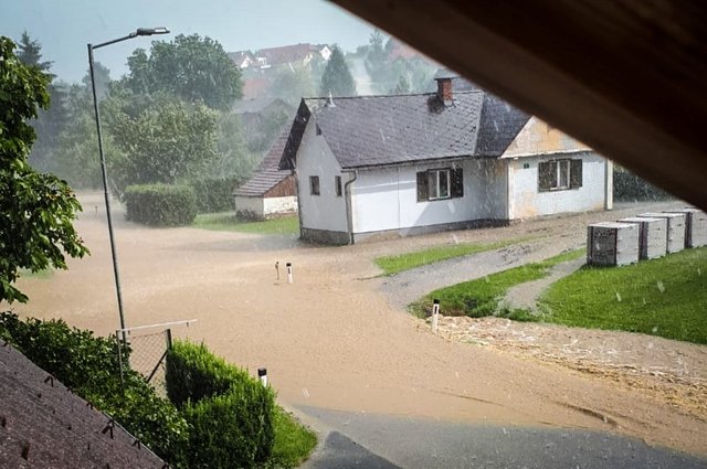 Land unter in Stögersdorf am Donnerstag Nachmittag. | Foto: FF Mooskirchen