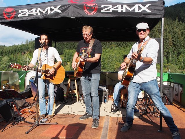 Rock und Blues am Trabochersee mit Anthony Basso, Franz Heuberger, Ian Zavan und Werner Dulemann.