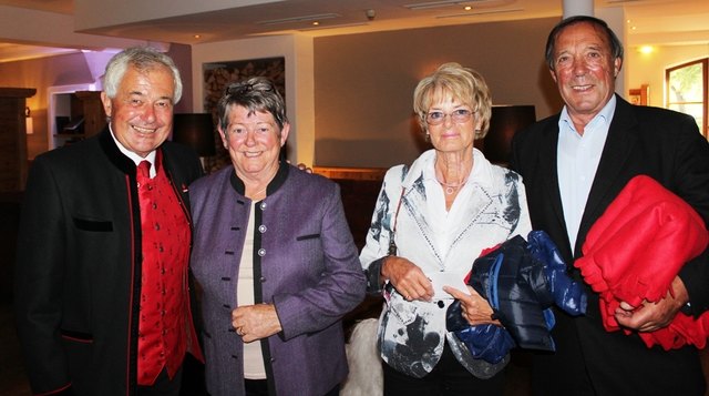 Josef und Elisabeth Burger, Monika und Rudi Sailer.