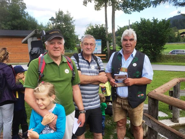 Peter Hafner, Paul Hager und Bgm. Sepp Grasl gemeinsam unterwegs | Foto: Eva Höll