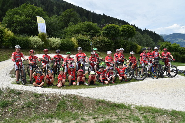 Die Biker des Radclubs Feld am See weihten den Parcours ein