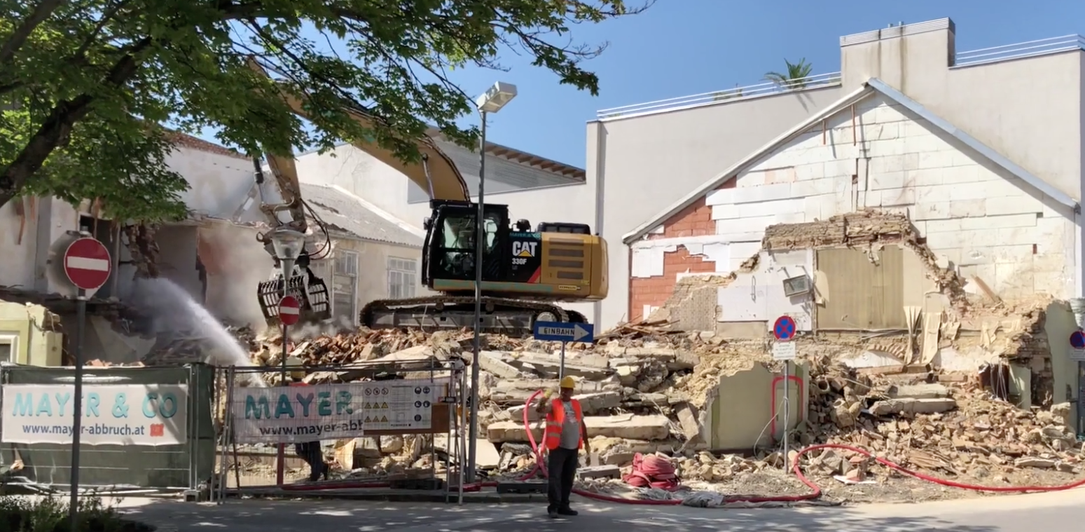 Professionelle Abrissarbeiten im Zentrum von Eisenstadt