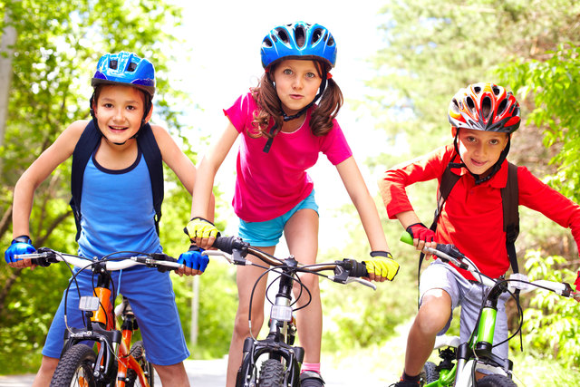 Beste Freunde sind für Kinder sehr wichtig. | Foto: pressmaster/Fotolia