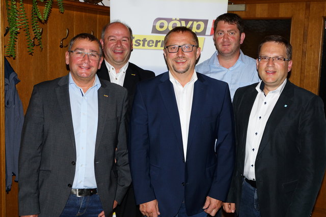 Bgm Rudi Haas, GPO Otto Kargl, ÖAAB Obmann Vbgm. Josef Greiner, Obmann Stv. Peter Haas, KO August Wöginger