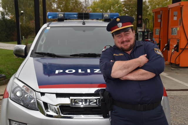 Der aus Kemeten stammende Schauspieler Christoph Krutzler ermittelt im Streifen als Ortspolizist Boandl.