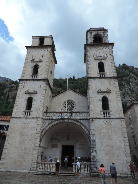 .. Kirche v. Kotor...