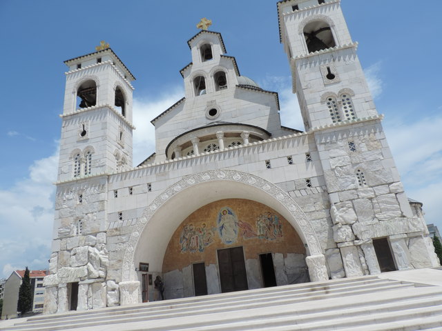 ..Orthodoxe Auferstehungskirche...