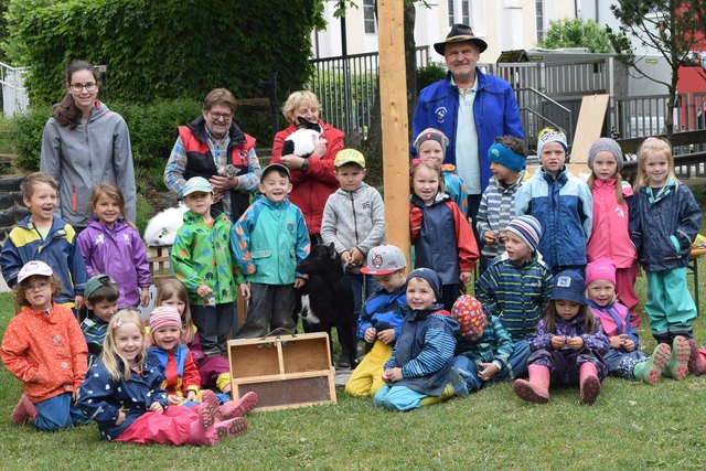 Die Buben und Mädchen des Kindergartens Arnreit waren begeistert. | Foto: Foto: E12