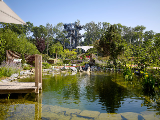 Dussmann Service ist für die tägliche Reinigung des Bürogebäudes, des Künstlerbereichs, der Toilette-Anlagen, der Wasserstellen und des Baumwipfelaufzugs zuständig. | Foto: DIE GARTEN TULLN