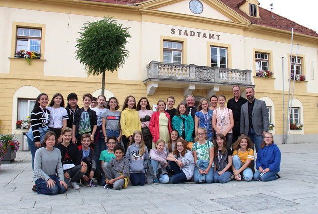 Freundschaft mit Kapfenberg: die Musikschule Frechen zu Besuch im Rathaus, danach gabs ein Konzert. | Foto: Stadtgemeinde Kapfenberg