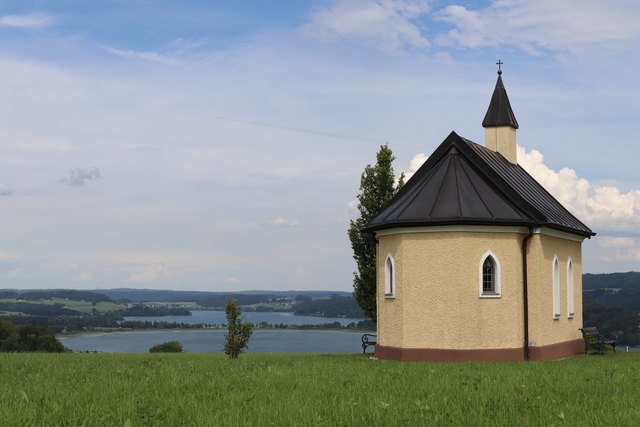 Blick vom Dürnberg auf den Obertrumer- und Mattsee