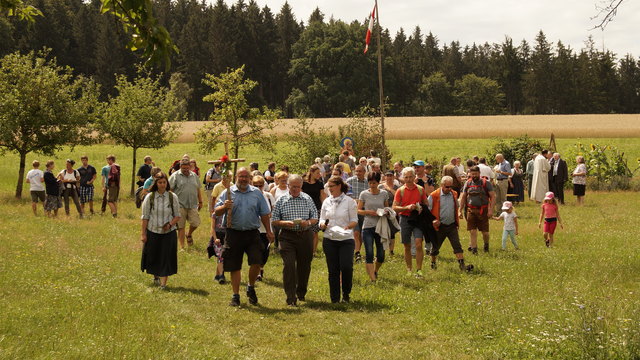 Aufbruch der Friedenswallfahrt in Kleinwolfstein bei Ancillae Domini | Foto: Foto Anton Grafeneder Neustadtl