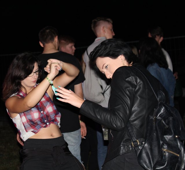 Foto: Gabriella Bösze                                                                     Die jungen Damen beherrschten wirklich coole Dancemoves