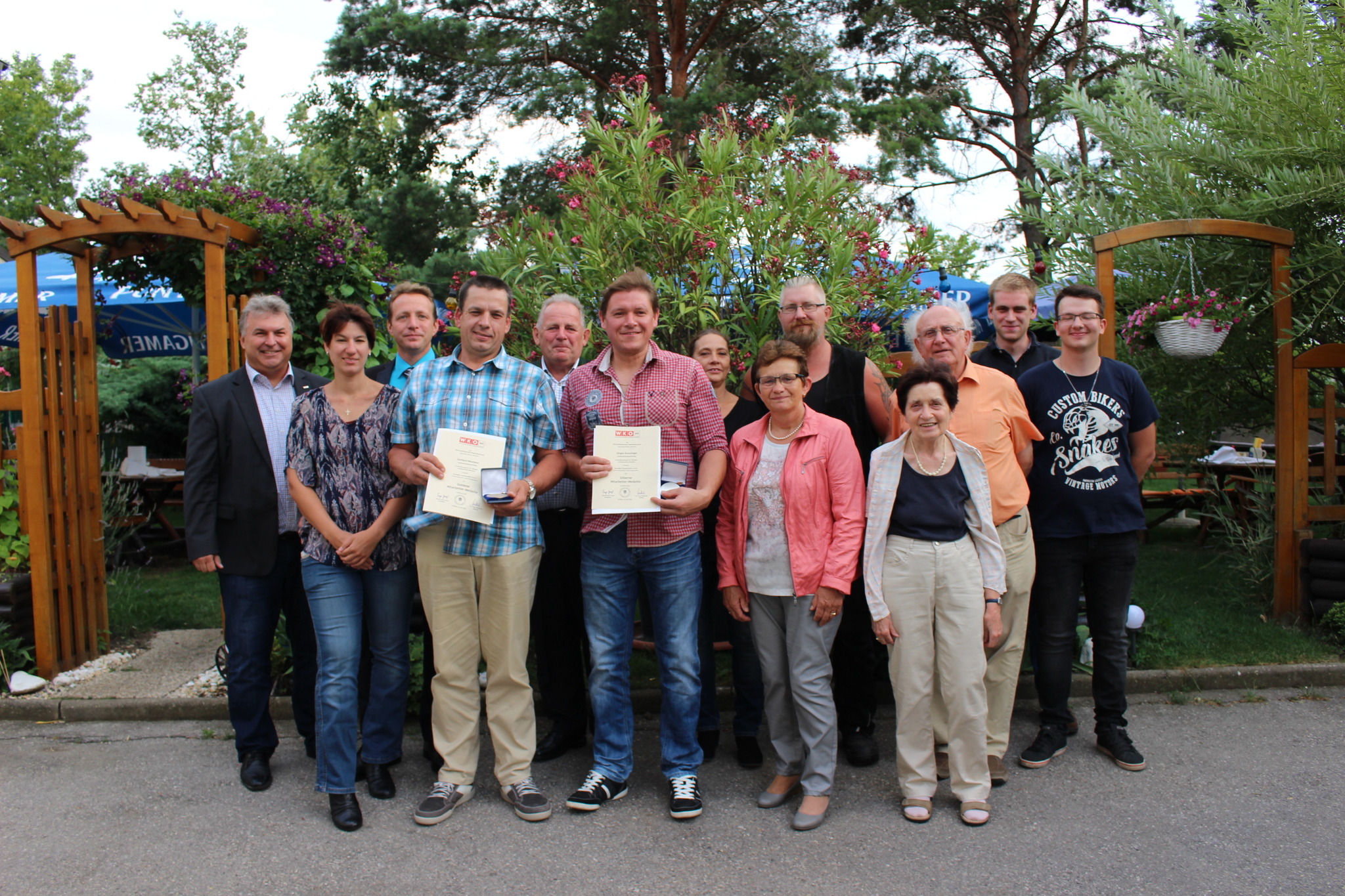 Firma Schreiber Landmaschinen ehrte langjährige Mitarbeiter Mistelbach