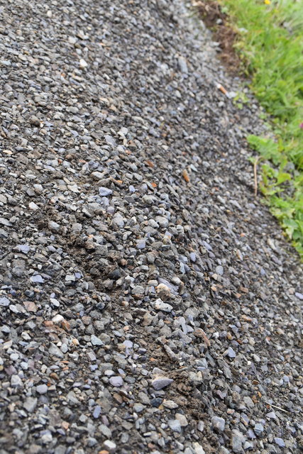 Ist das Material verdichtet, wird es vom Regen auch nicht mehr weggewaschen