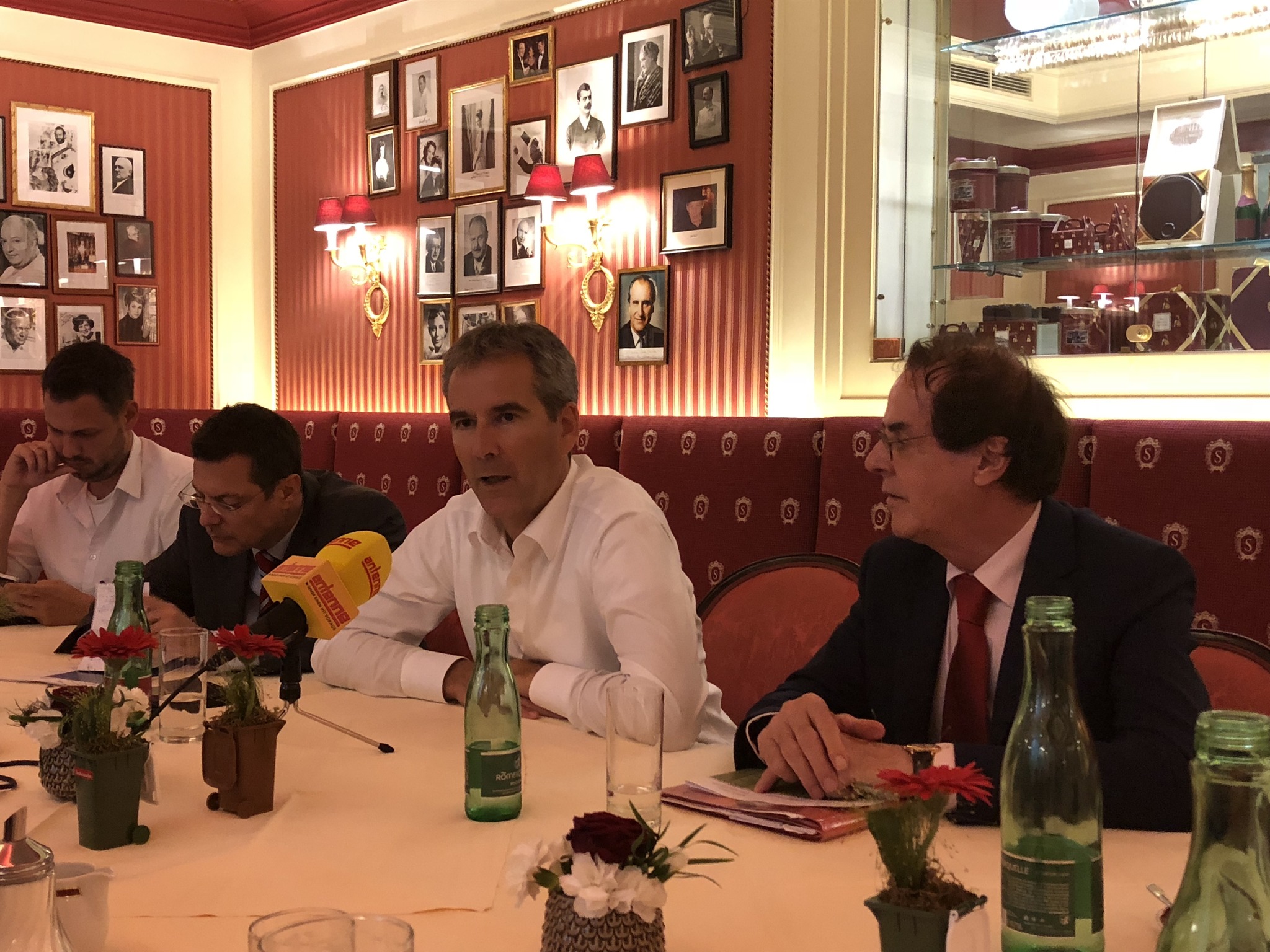 Finanzminister L ger Auf Graz Besuch Steiermark