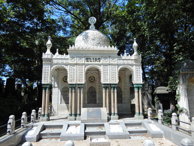 Zentralfriedhof Tor 1