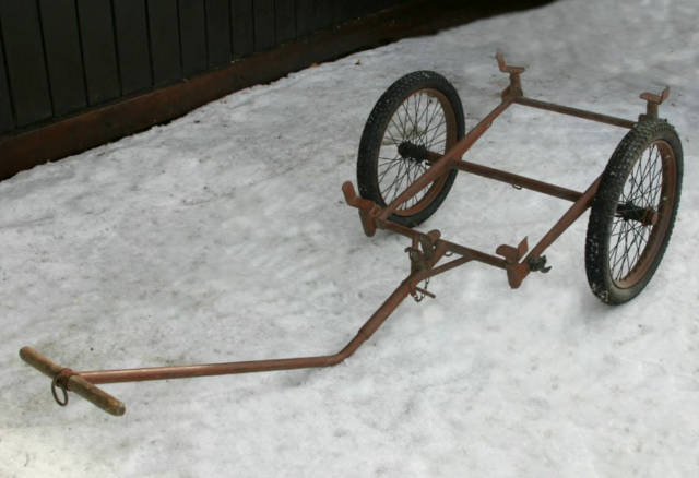 Räderbahre um 1944 als Ersatz wenn keine Fahrzeuge mehr zur Verfügung standen
