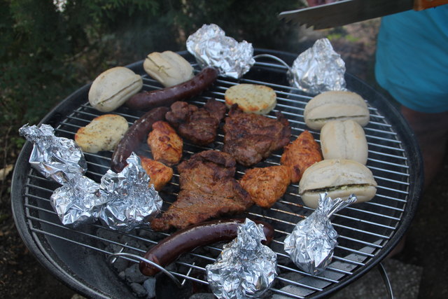 Grillerei im Garten