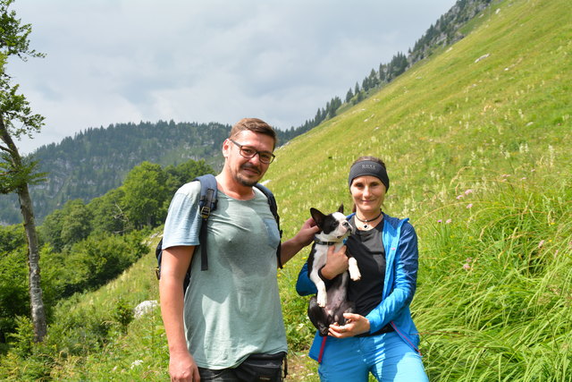 "Treffpunkt Scheiblingstein": Redakteur Roland Mayr trifft auf Marika Roth und ihren Hund Heinrich. | Foto: Franz Sturmlechner
