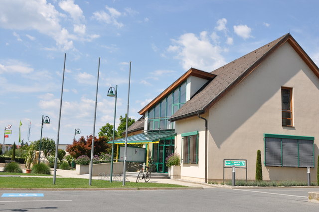 Das Gemeindeamt in Werndorf zeigt sich fahnenlos. | Foto: KK