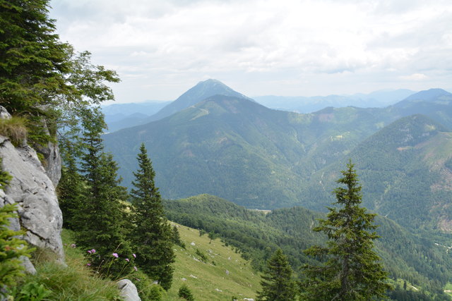 Tour auf den Scheiblingstein: Redakteur Roland Mayr war mit unserem wandernden Regionauten Franz Sturmlechner unterwegs.