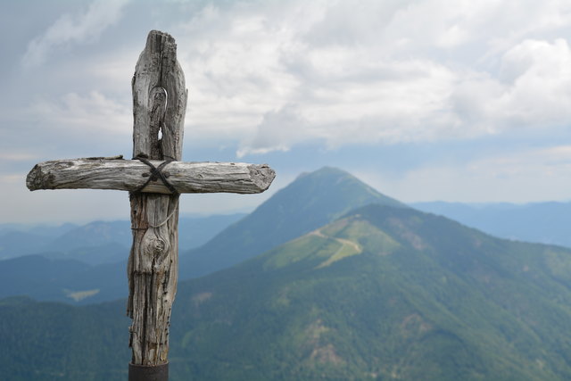 Tour auf den Scheiblingstein: Redakteur Roland Mayr war mit unserem wandernden Regionauten Franz Sturmlechner unterwegs.