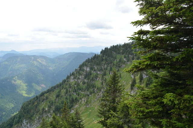 Tour auf den Scheiblingstein: Redakteur Roland Mayr war mit unserem wandernden Regionauten Franz Sturmlechner unterwegs.