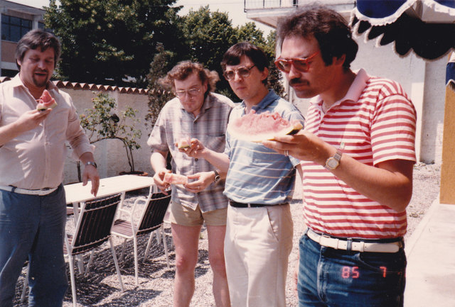 Jause: Christian Faltl, Josef Hader, Paul Vécsei und Andreas Wollinger (v.l.n.r.). | Foto: Privatarchiv Andy Woerz