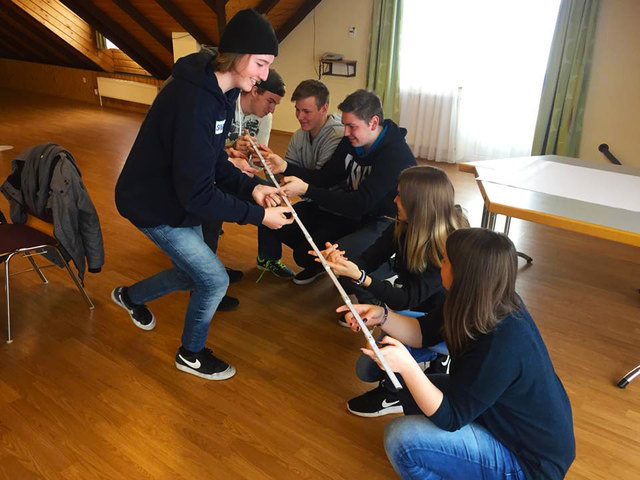Teamwork steht im Mittelpunkt der Lehrlingstrainings