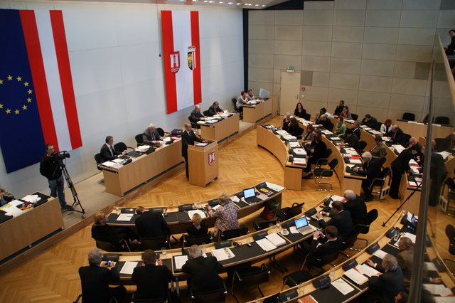 Durch beschränkte Redezeiten soll der Gemeinderat effektiver agieren. | Foto: Koch
