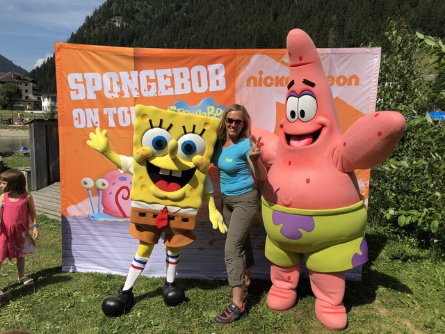 SpongeBob, Ingrid Ladner (TVB Paznaun – Ischgl) und Patrick.