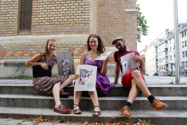 Ihre Instrumente haben heute hitzefrei: Originell, wie Joana Flora und Matthias, (v.li.n.re.) stellvertretend diese Zeichnungen mitgebracht haben!