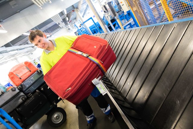 300.000 Gepäckstücke werden pro Jahr am Flughafen manipuliert. | Foto: Alle Fotos: Geopho