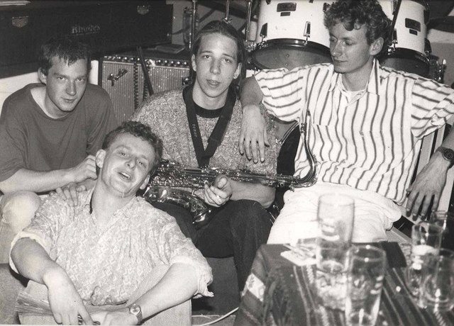 Musiker Andreas Nebosis (links unten) spielte in den 1980ern mit einem Jazz-Quartett in der Kärntner Straße. | Foto: Nebosis