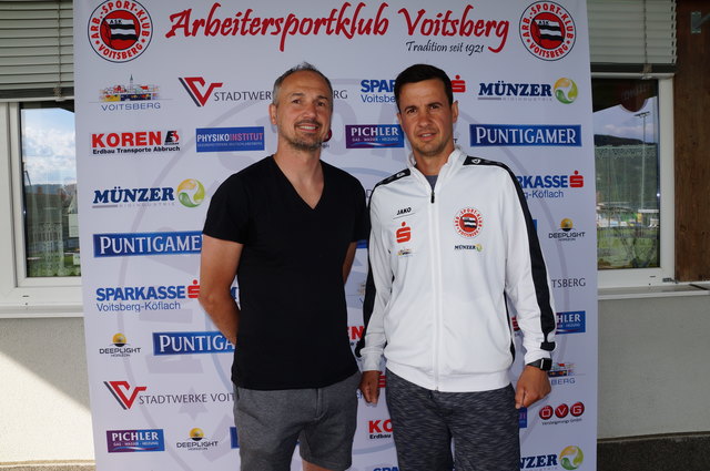 Das Trainer-Duo Gerald und Andreas Strafner war nach der Derbyniederlage gegen Köflach etwas ernüchtert.