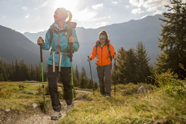 Auch sportlich Aktive kommen auf der Idalp bei geführten Wanderungen und Bergtouren voll auf ihre Kosten. | Foto: TVB Paznaun/Ischgl