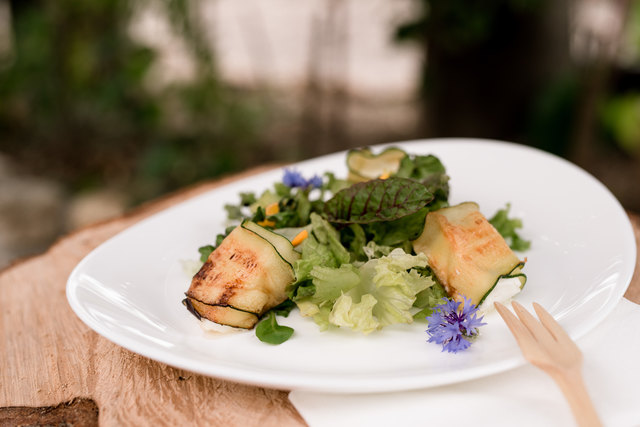 Schafskäse im Zucchinimantel, ein wahres Schmankerl