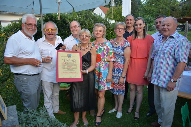 Paul Horsak, Karl J. Mayerhofer, Silvia und Manfred Schweighofer, Regina Mayerhofer, Margarete Maron, Josef Friedl, Bettina und Hans Dill und Franz Ziegelwagner. | Foto: kulturkreiskirchstetten