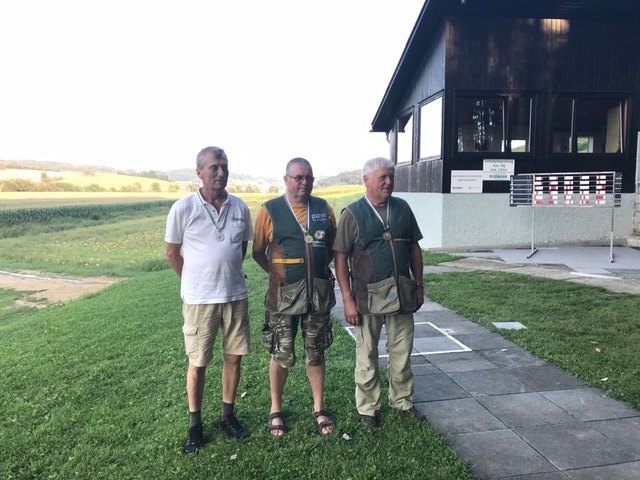 Georg Strohmaier vom JSV St. Veit in der Südsteiermark, Hans Peter Pelzmann und Leopold Krainer vom Steirischen Wurftaubenclub (v.l.). | Foto: KK
