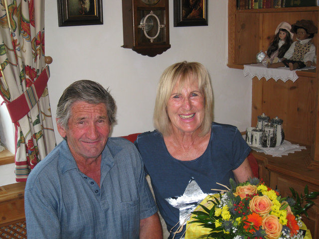 Ingo und Marlies Vindl gehen seit 50 Jahren gemeinsam durchs Leben. | Foto: BH Reutte/Katharina Rumpf