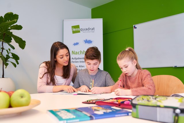 Für viele Schüler heißt es: Lernen, lernen und lernen. | Foto: Lernquadrat