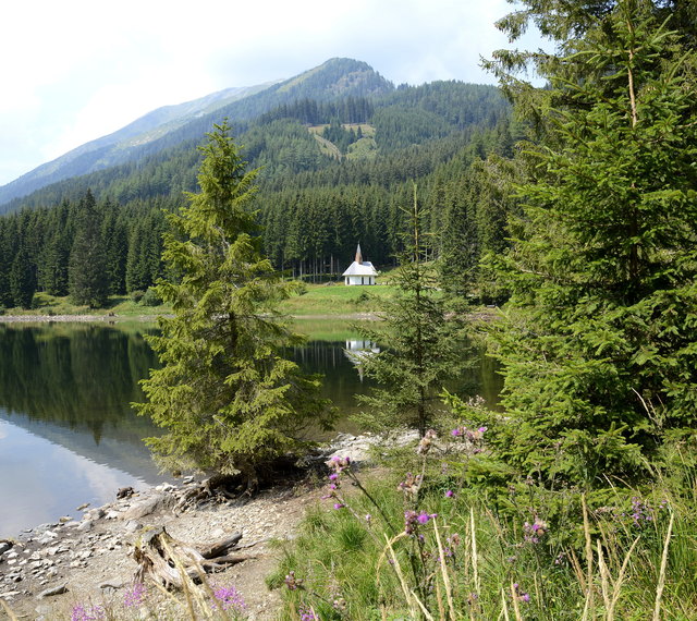 eingebettet in die idyllische Landschaft