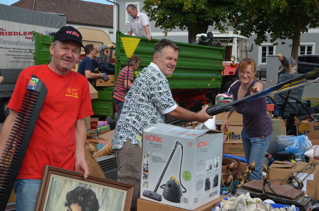An Samstagen helfen viele mit. | Foto: Ebner