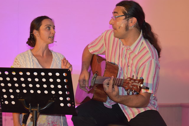 Das "Duo Marmelade" begeisterte im Buschenschank Schneeberger mit Chansons auf Steirisch.