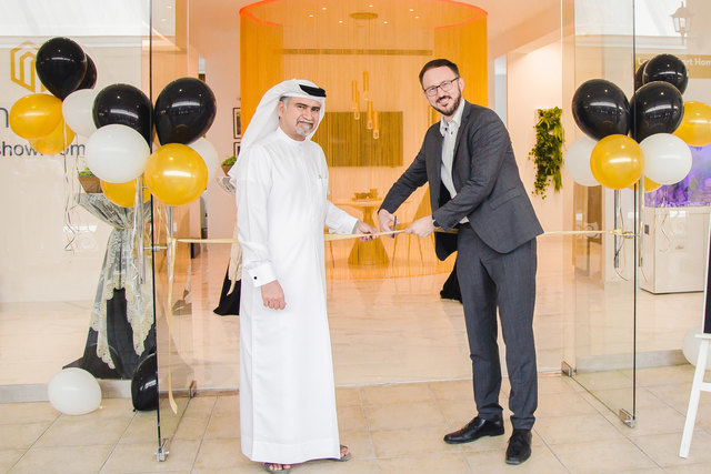 Eröffnung des Showrooms in Dubai.
