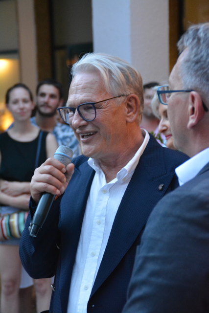 Simon Hermann Huber eröffnete vor ziemlich genau 25 Jahren mit seinen Partnern den Arkadenplatz und nun ein neues Schmuckstück.