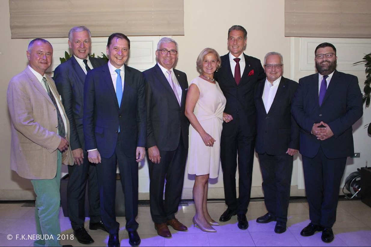 LAbg. Bürgermeister Hans-Stefan Hintner, Landesrat Martin Eichtinger, Botschafter Bogdan Mazuru, Gemeindebundpräsident Alfred Riedl, Landeshauptfrau